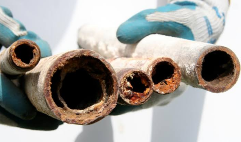 scale on pipes